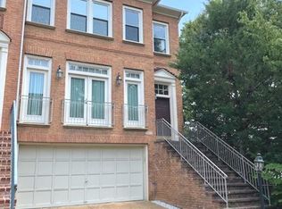 1817 Brentridge St, Vienna, VA 22182