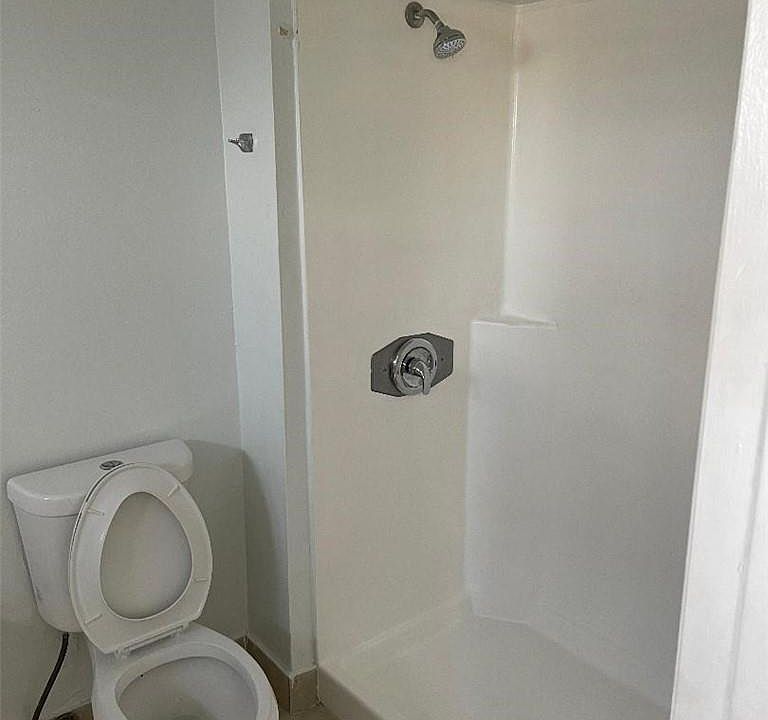 2nd image of 6024 SW 26th St #200