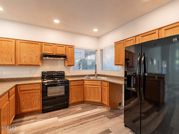 5th image of 83 E Camino Limon Verde