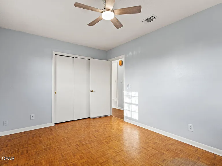 106 Moody Dr — Photo 15