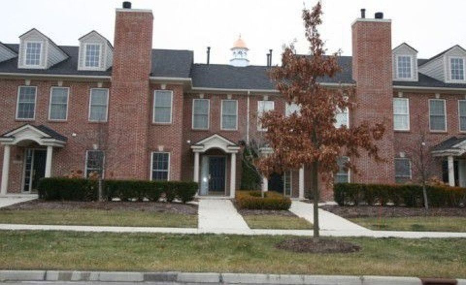 1st image of 5752 Hampshire Ln