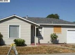 16 Rossmoor Ct, Oakland, CA