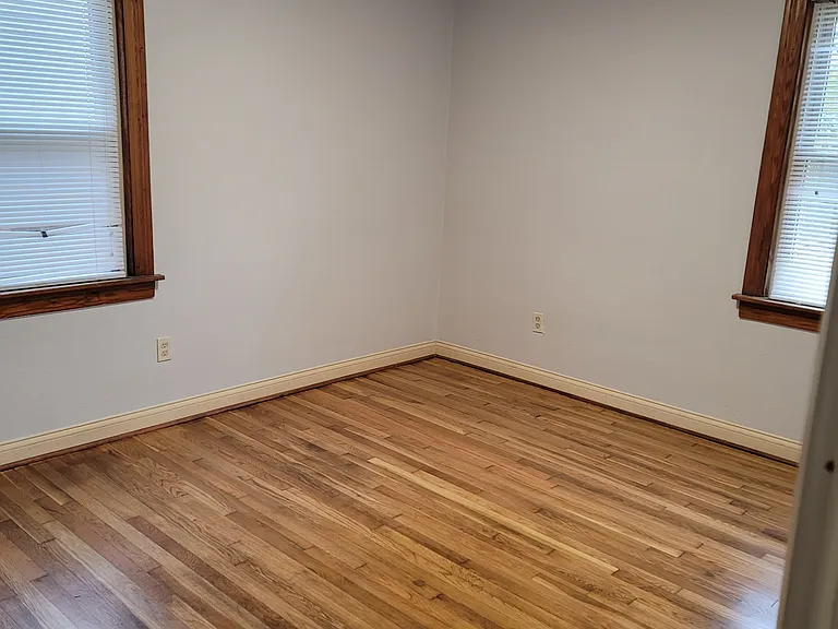 5418 Main St — Photo 6