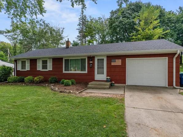 1037 West Larabee STREET, Port Washington, WI 53074