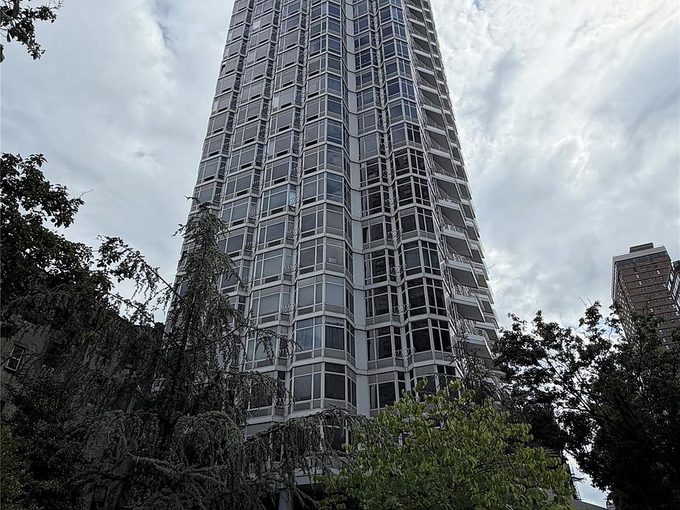 2nd image of 200 E 32nd Street #28C