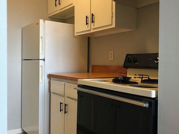 3rd image of 4623 N 56th St APT 12