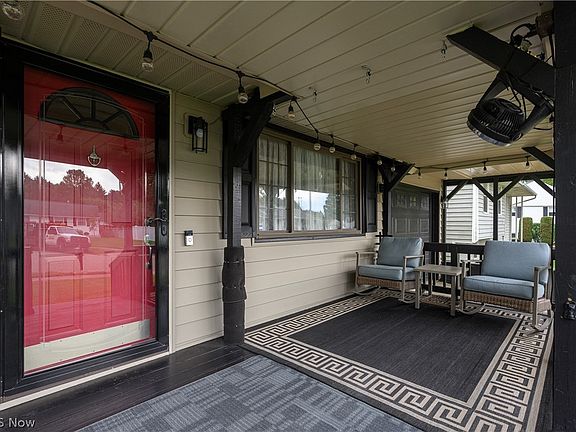 4th image of 2715 Delaware Cir