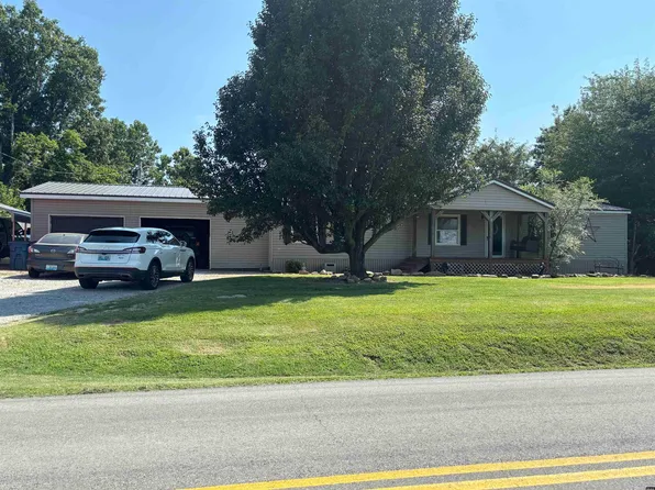 694 State Route 925, Hickman, KY 42050