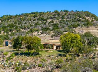 241 N Us Highway 87, Comfort, TX 78013