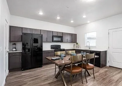 Diamond Ridge Townhomes — Photo 10