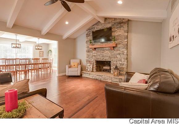 1st image of 400 Hemlock Dr