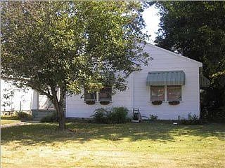 2nd image of 1605 5th Ave