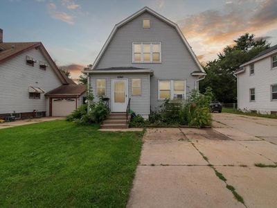 1050 Center Avenue, Janesville, WI, 53546