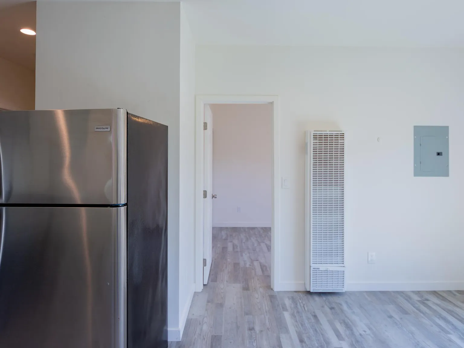 3 bed, 1208 sqft, $4,000 — Photo 2