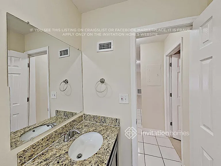 6433 NW 21st Ct — Photo 13