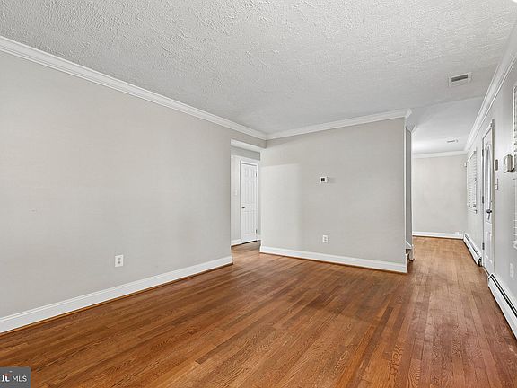 2nd image of 4528 Kingston Rd