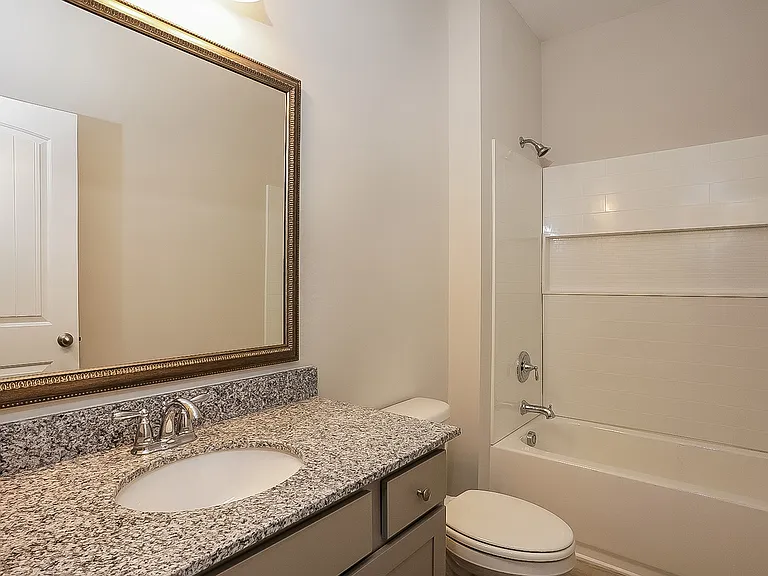 224 Bainbridge Dr — Photo 17