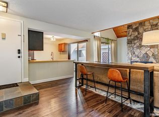 2469 S Xanadu Way UNIT B, Aurora, CO 80014