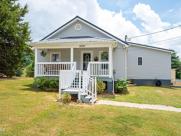2nd image of 3141 Blackburn Ave