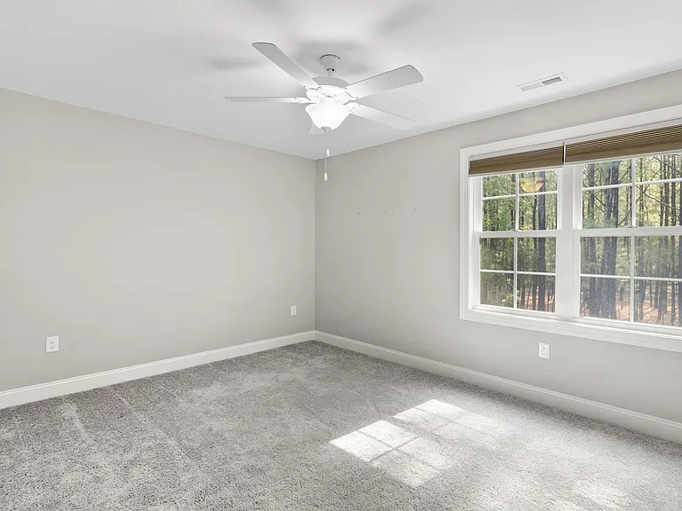 807 Thrush Dr — Photo 30