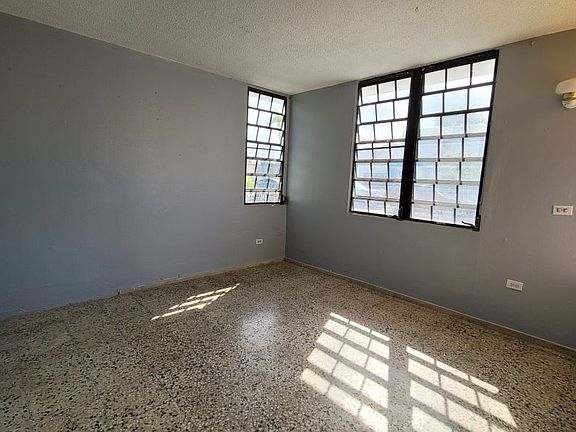 5th image of Urb Medina M12 Calle #12