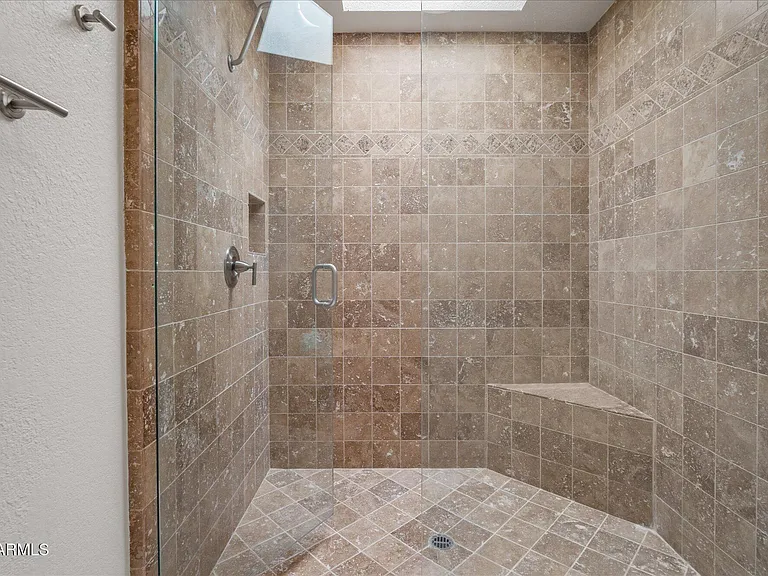 5805 N 24th Pl — Photo 25