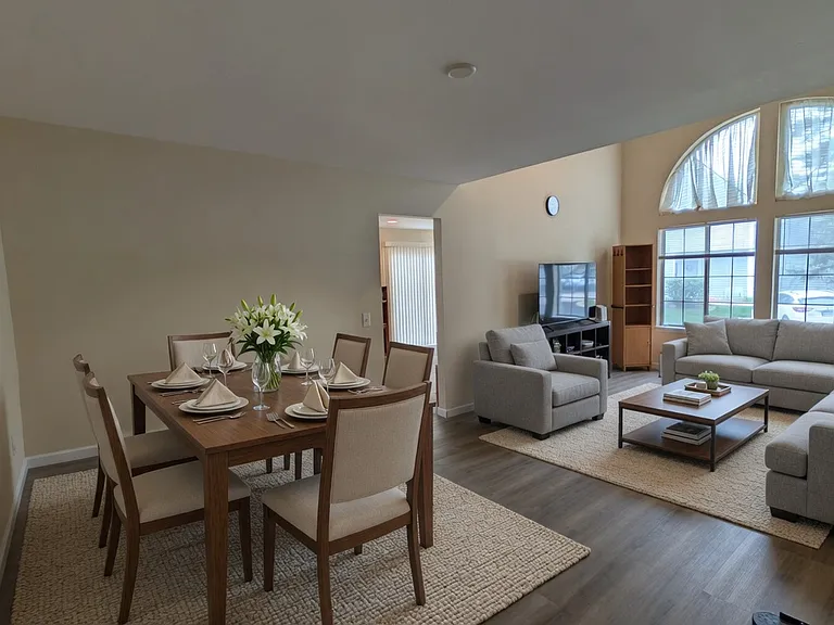 150 Winchester Dr #150 — Photo 9
