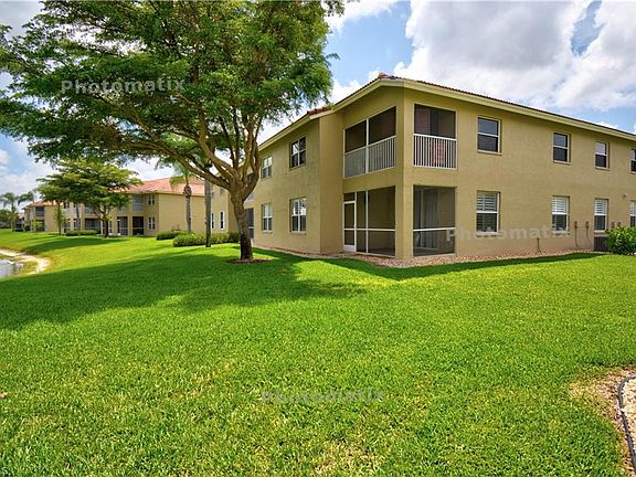 2nd image of 6770 Huntington Lakes Cir APT 201