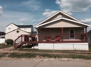 706 20th St W, Huntington, WV 25704