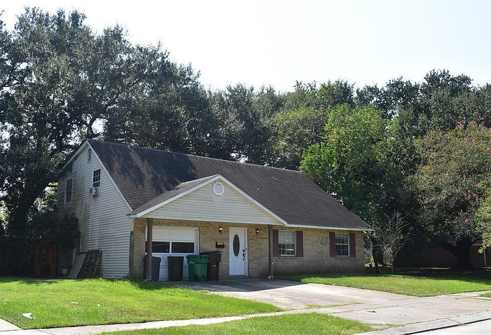 1st image of 416 Bellevue Dr