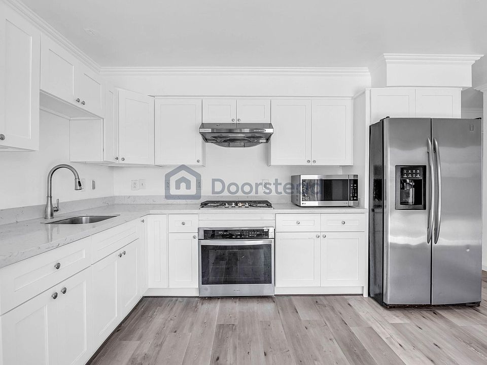 1st image of 1789 Seville Way