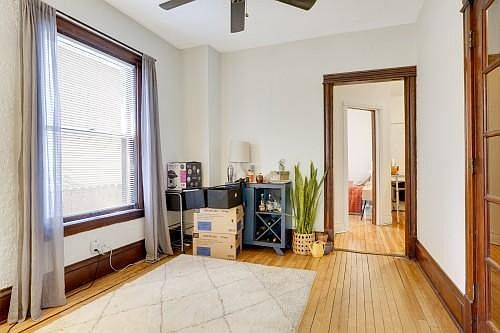 5th image of 2520 Polk St NE #1