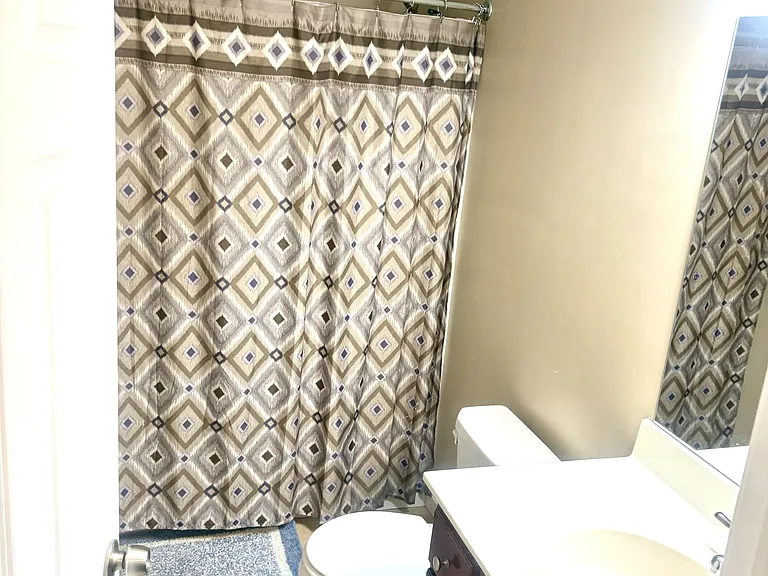 12-14 Ellison Ave #1 — Photo 9