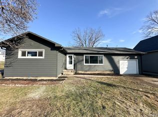 409 S Walnut St, Columbia City, IN
