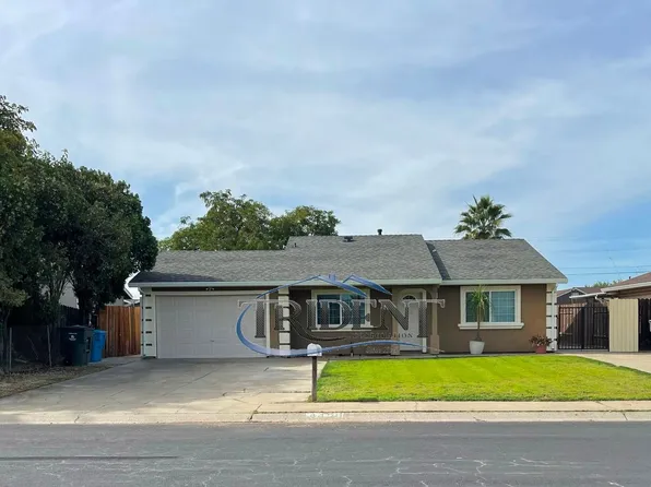 4400 Martel Dr, Olivehurst, CA 95961