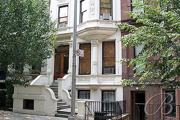 Sold by Bellmarc Realty | media 9