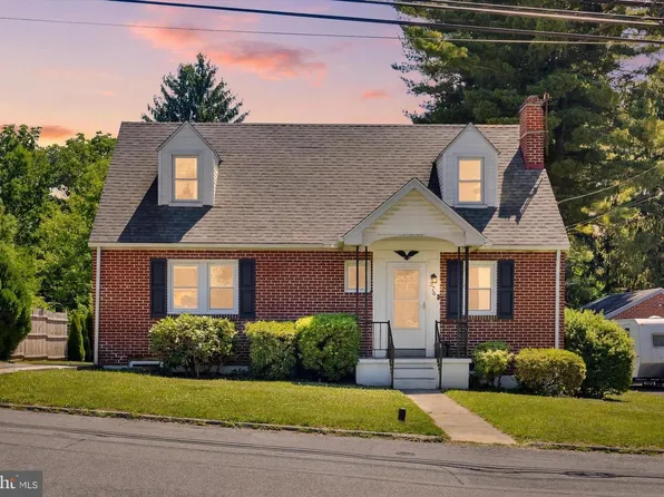 375 N 48th St, Harrisburg, PA 17111