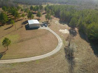 746 Fox Trap Rd, Russellville, AL 35654