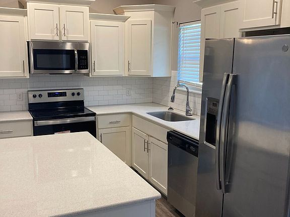 4th image of 4084 W Sardinia Way