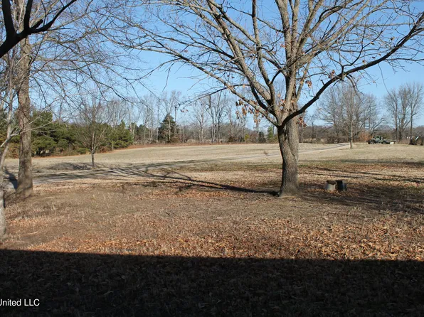 7265D Dean Rd #4, Lake Cormorant, MS 38641