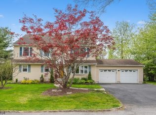 6 Madoc Trl, Jefferson Twp., NJ 07438