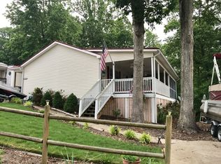 179 Marina Dr, New London, NC 28127