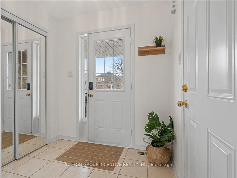 1200 Mary Lou St — Photo 3