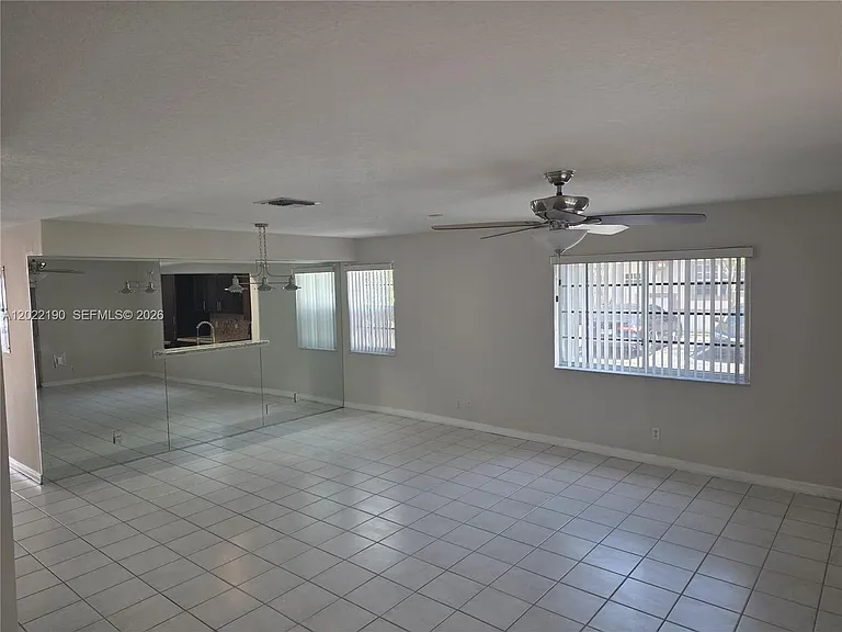 9521 NW 42nd St #9521 — Photo 3