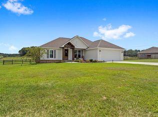 1566 Oloh Rd, Sumrall, MS 39482