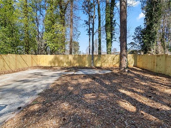 5th image of 1673 Altadena Pl SW