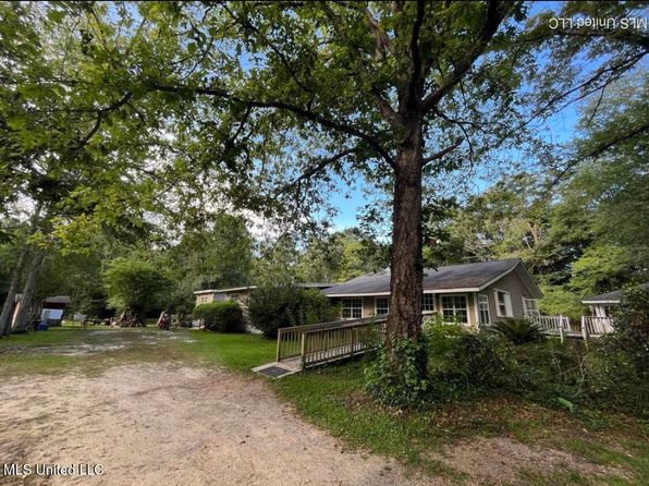 20454 Saucier Advance Rd, Saucier, MS 39574