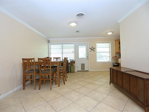4th image of 1847 Mill Creek Dr