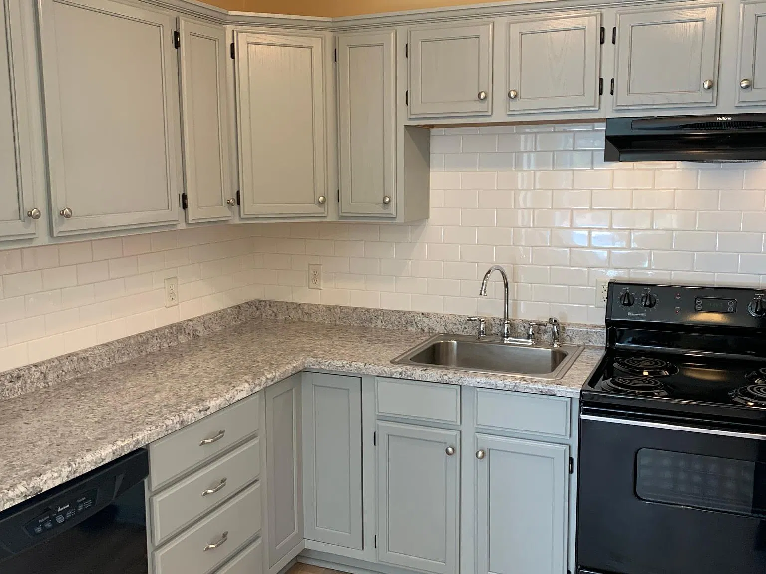 1 bed, 480 sqft, $995 — Photo 1