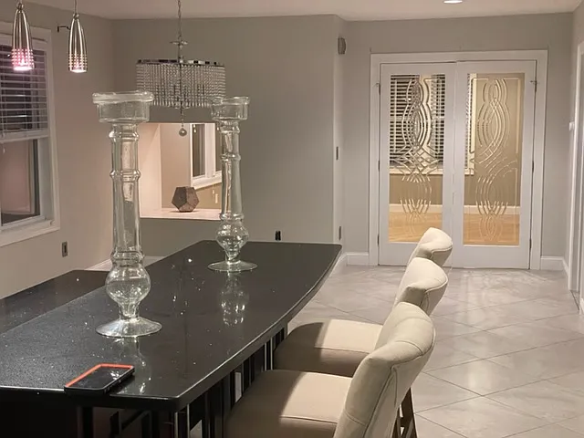 1132 W Boylston St #2 — Photo 3